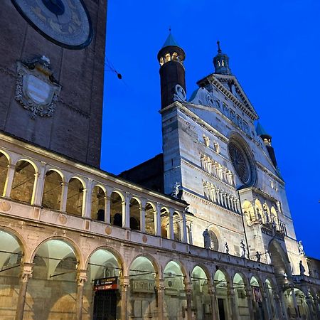 Il Contrabbasso Cremona Luaran gambar