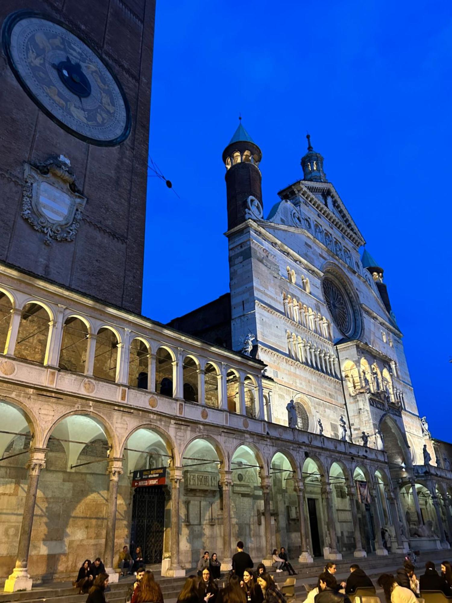 Il Contrabbasso Cremona Luaran gambar